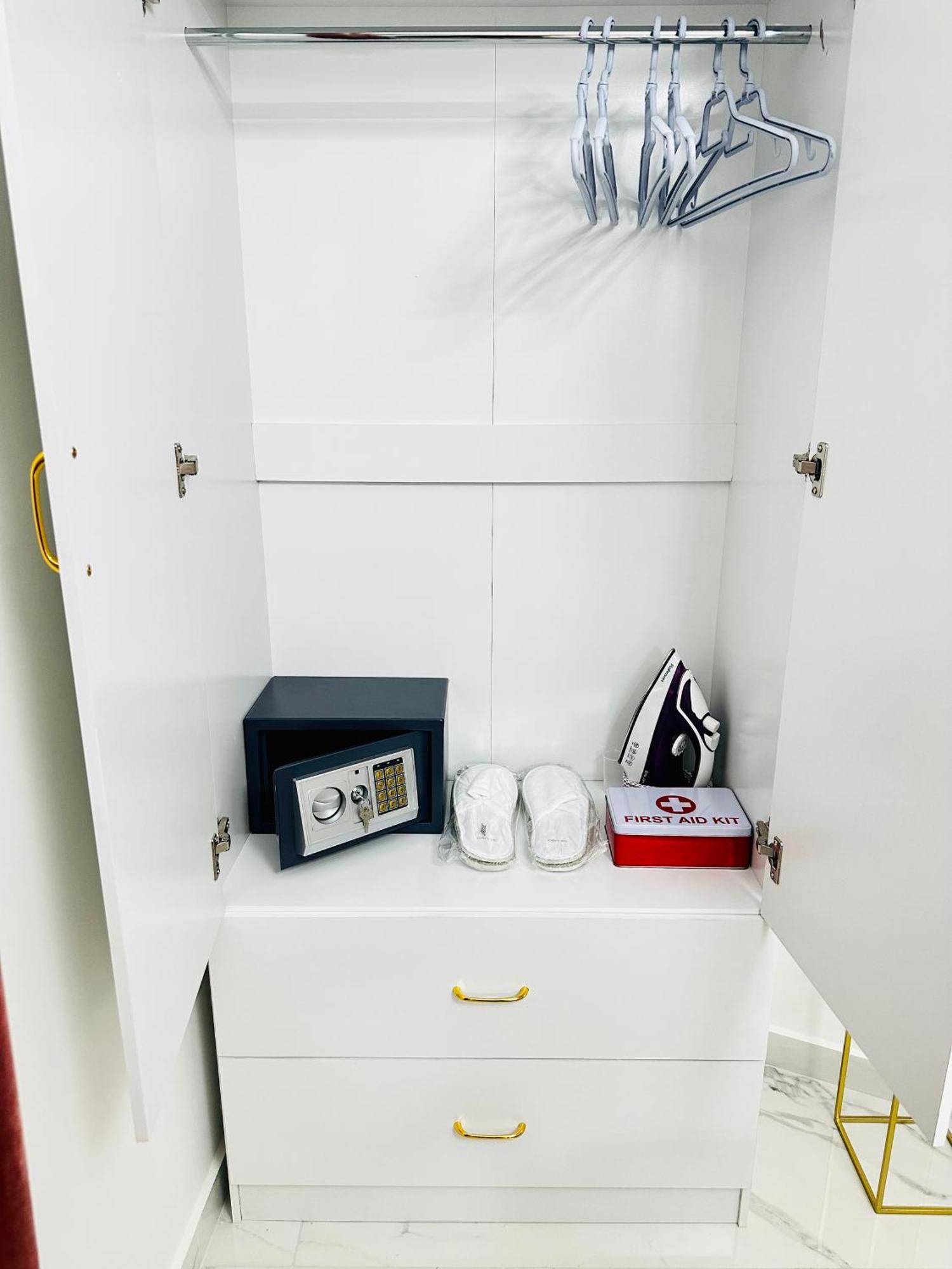 City And Ocean Luxury Apartment Preveza Buitenkant foto